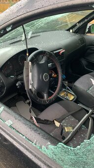 VW Golf 4 1.9 tdi 74kw - 5