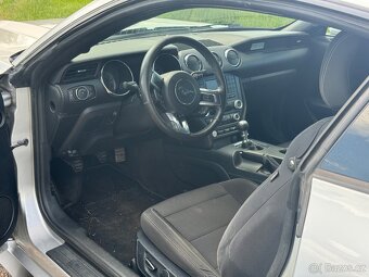 Ford Mustang 3.7 V6 manuál - 5