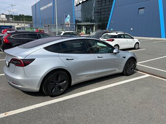 Tesla Model 3 USA - 5