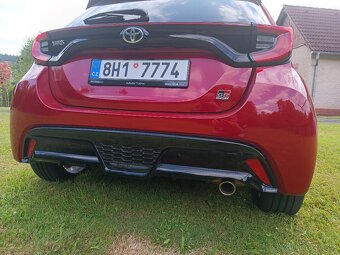 Yaris výbava GR Sport 6MT 5.2023 15tis nájezd - 5