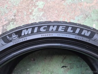 Pár zimních pneu Michelin Pilot Alpin 5 235/40 R19 XL - 5