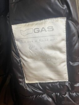 Prodám dámskou péřovou bundu Zn. Gas - 5