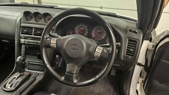 Nissan Skyline R34 - 5