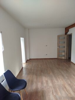 Pronájem 1+kk + zahrada a dílna - 5