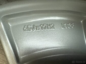 R17 ORIG.ALU KOLA ŠKODA KODIAQ NANUQ 215/65/17 99% - 5