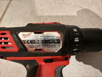 Milwaukee M12 aku šroubovák s příslušenstvím - 5