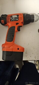 Black and Decker aku vrtacka a sroubovak - 5