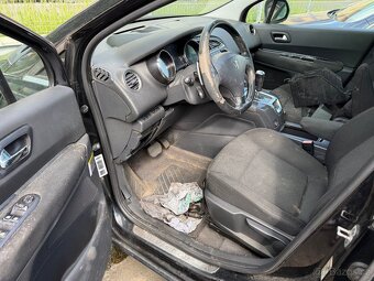 PEUGEOT 5008 1.6HDI - 5