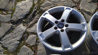 prodám ORIGINÁL al kola 17 5x108 na FORD - 5