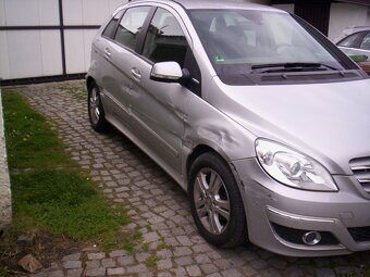 Mercedes-Benz B180 i - 5
