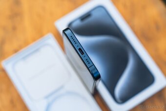 iPhone 15 Pro 128GB Blue Titanium - 5