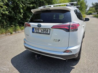 Toyota Rav4 Hybrid-Benzín 2.5 - 5