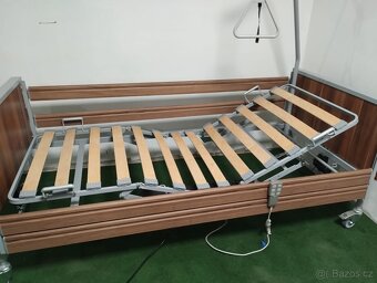 Polohovací elektrická postel OTTO BOCK v záruce - 5