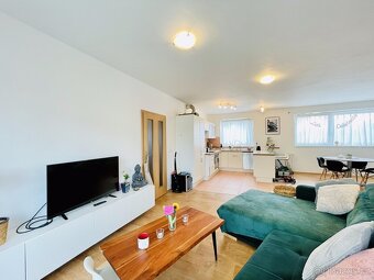 Pronájem velkého bytu 2+kk s balkónem, 70m2, Olomouc, Neředí - 5
