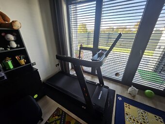 Prodám běžecký - chodici pás ULTRARUN 4100 - 5