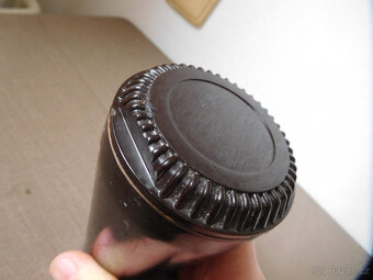 BAKELITOVÉ POUZDRO NA ROZNĚTKU - 5