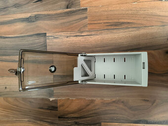 Skříňka z plexi na zámek - 2 klíče - 5