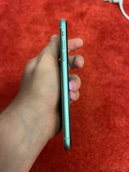 Prodám iPhone 11 256GB mátová - 5