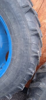 Zetor prodám kompletní zadní kola - 5