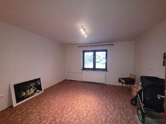 Rodinný dům Čelechovice u Přerova s velkou zahradou - 5