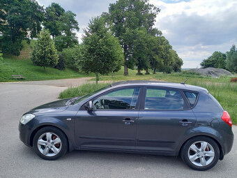 Kia Ceed 1.6i klima+alu.kola+1.majitel ČR - 5