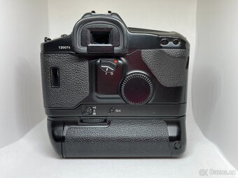 Canon EOS 1 HS - 5