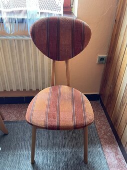 Starý nábytek - Skříně, gauče, stojan na televizi, židle - 5