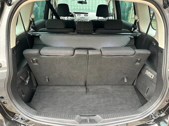Mazda 5 2.0 110kW 2012 136289km 7.míst - 5