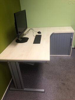 3x kancelářské pracoviště - 5