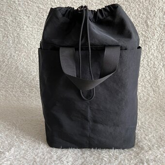 Nový černý batoh Reserved - 5