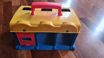 Autodráha, garáž, stanice Wader - 5