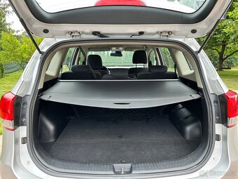 Kia Carens 2013 2.2 104KW - 5