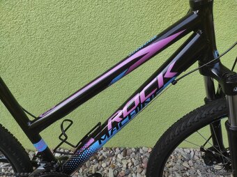 Značkové kolo Rock Machine 26"/18" (černá/fialová) - 5