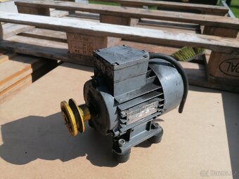 5x elektromotor MEZ Mohelnice - 5