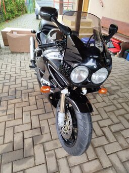 Honda CBR 900rr sc28 tv 93 - 5