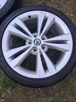 Alu kola 5x112 originál Škoda Octavia II 225/40 R18 - 5