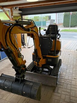 Minibagr BK1200AS Motor Kubota - 5