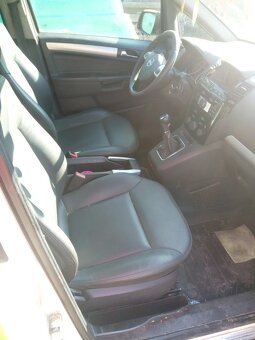OPEL ZAFIRA B 1,9 - 5