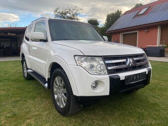 MITSUBISHI PAJERO 3.2DIESEL,3 dveř,4x4,Navi,Xenon - - 5