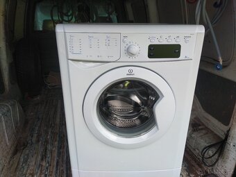Prodám plně funkční dig.pračku zn.INDESIT-6KG--DOVEZU-- - 5