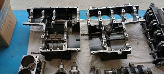 Kawasaki GPZ 1100 díly - motor - 5