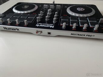 Numark MIXTRACK PRO 2 - 5