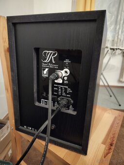 Event TR 8 XL ,150 w ,8"   studiové monitory - 5