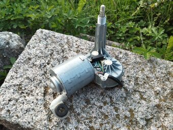 Motorek zadního stěrače Škoda Felicia - 5