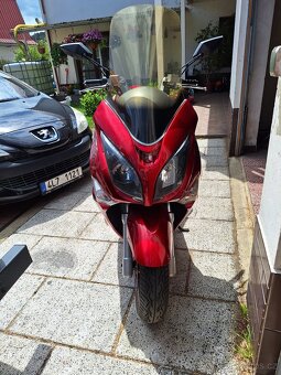 Skútr Jonway GTS 125 - 5