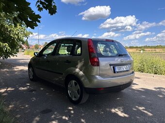 Ford fiesta - 5