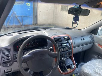 prodám nebo vyměním Kia Carnival - 5