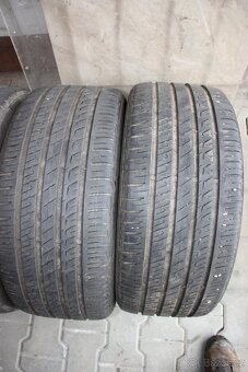 gumy Barum 245/40R18 - 5