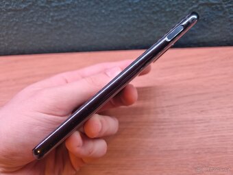 Samsung Galaxy S10e - 5