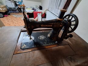 Historický šicí stroj Naumann – cca 1910–1930 - 5